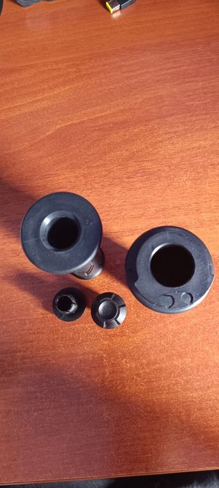 Гріпси для мотоцикла/скутера з внутрішнім діаметром 22 мм.