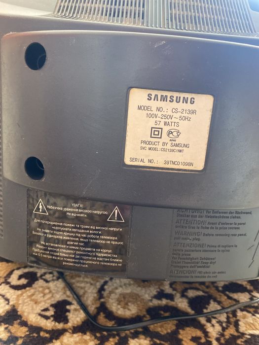 Телескопний телевизор Samsung вместе с кассета приемником