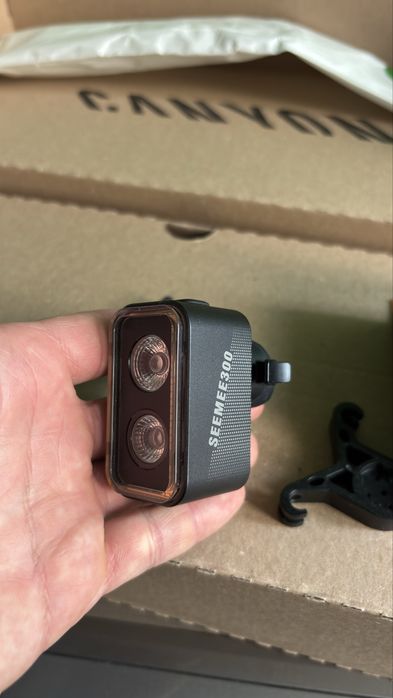Lampka rowerowa Mocna MagicShine Seemee 300 smart tail light