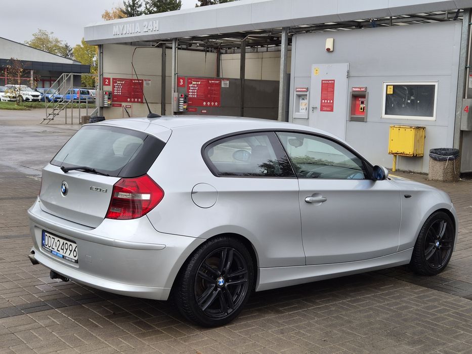 BMW e87 120d 220KM 2010r