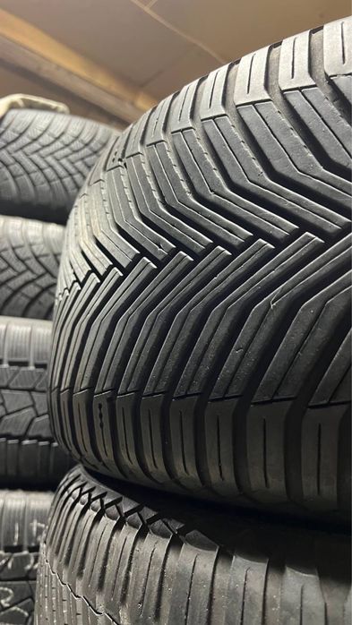 Комплект зимової гуми 275/45/20 Michelin
