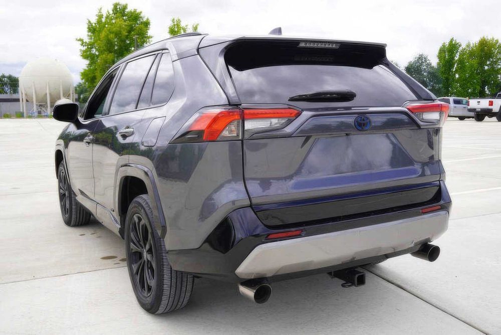 Toyota Rav4 Hybrid      2022