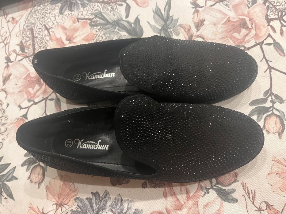 Мокасины женские замшевые со стразами