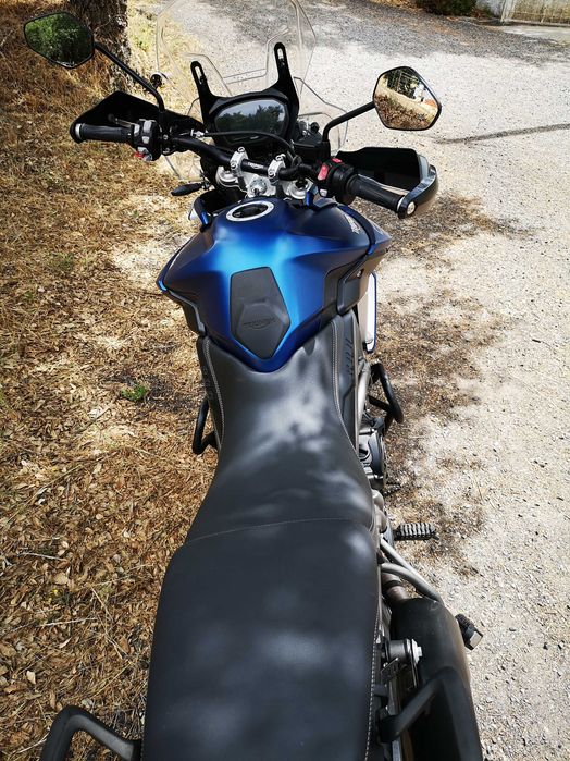 Triumph Tiger 800 XRT FULL EXTRAS