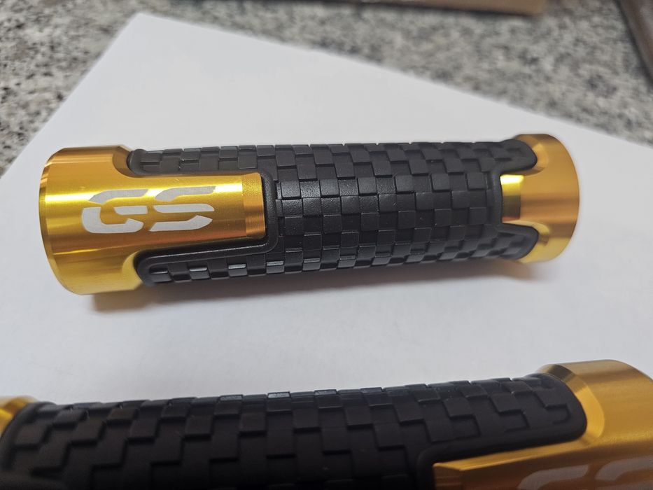 Punhos de guiador para mota