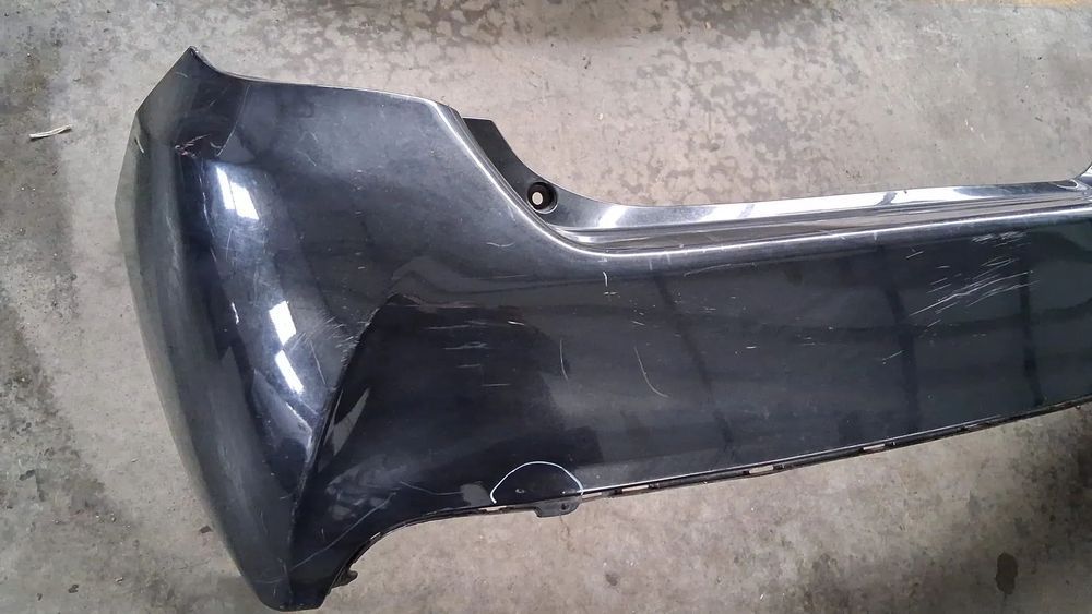 Para-choques traseiro Toyota Yaris P13 2014-2017