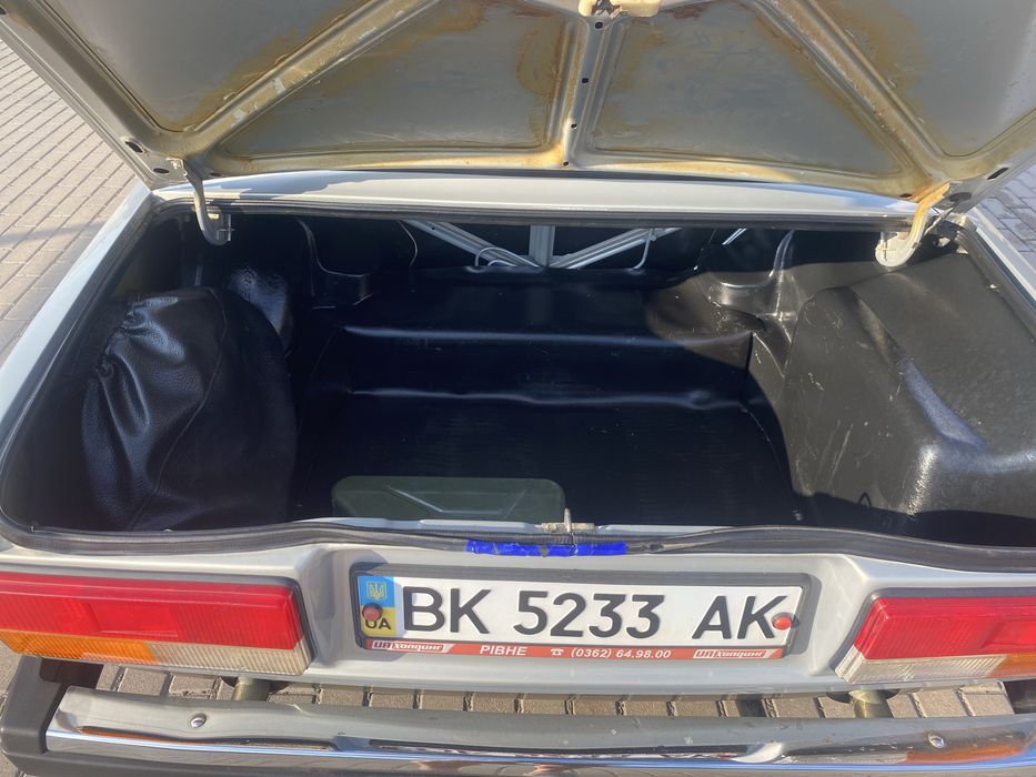 Автомобіль ВАЗ 2107