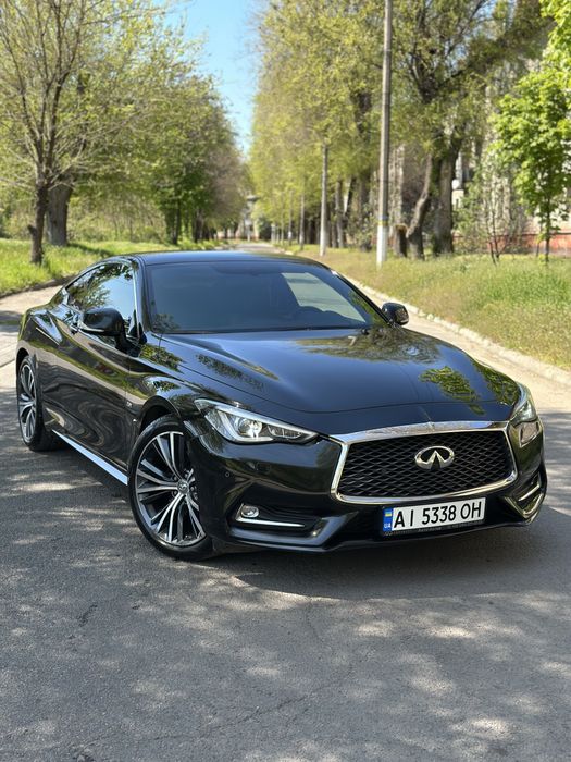Infiniti Q60.