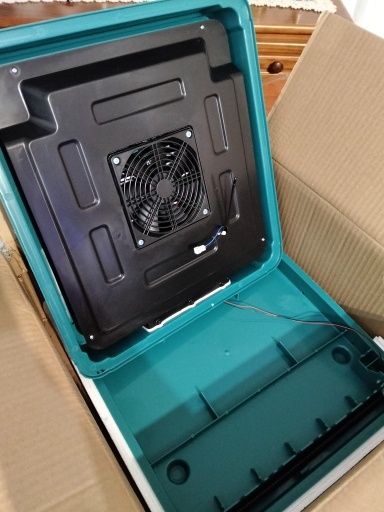 50% desc. [NOVA] Incubadora/Chocadeira 36 ovos galinha 90 codorniz