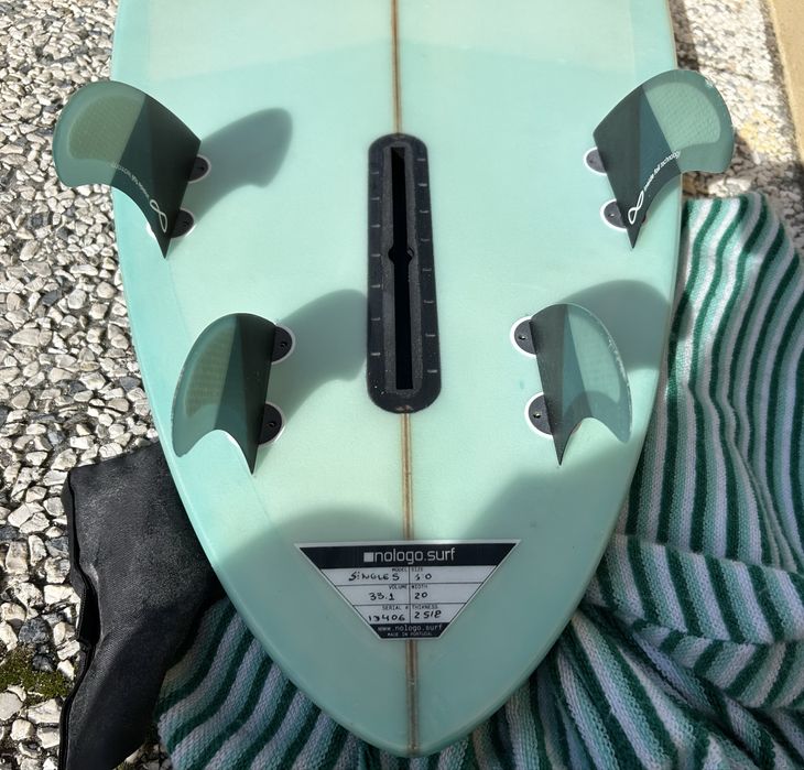 Prancha Surf Nologo 6’0 – 33L – Excelente estado + Quilhas FCS