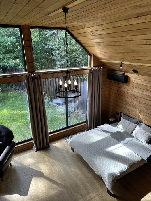 Будинок,баня на дровах,басейн в літню пору,відпочинок на природі