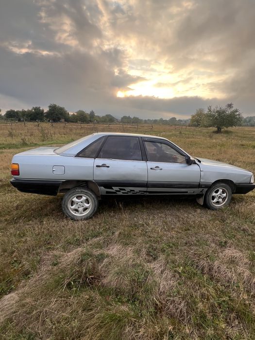 Audi 100 c3 1.8 газ бензин