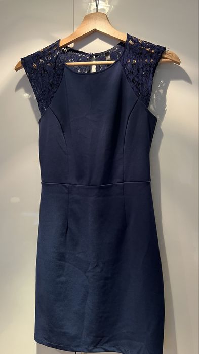 Sukienka granatowa elegancka