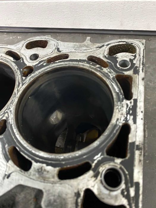 Блок двигуна двигателя Mazda 3 6 MPS CX-7 CX7 2.3 06-12р Під гільзовку