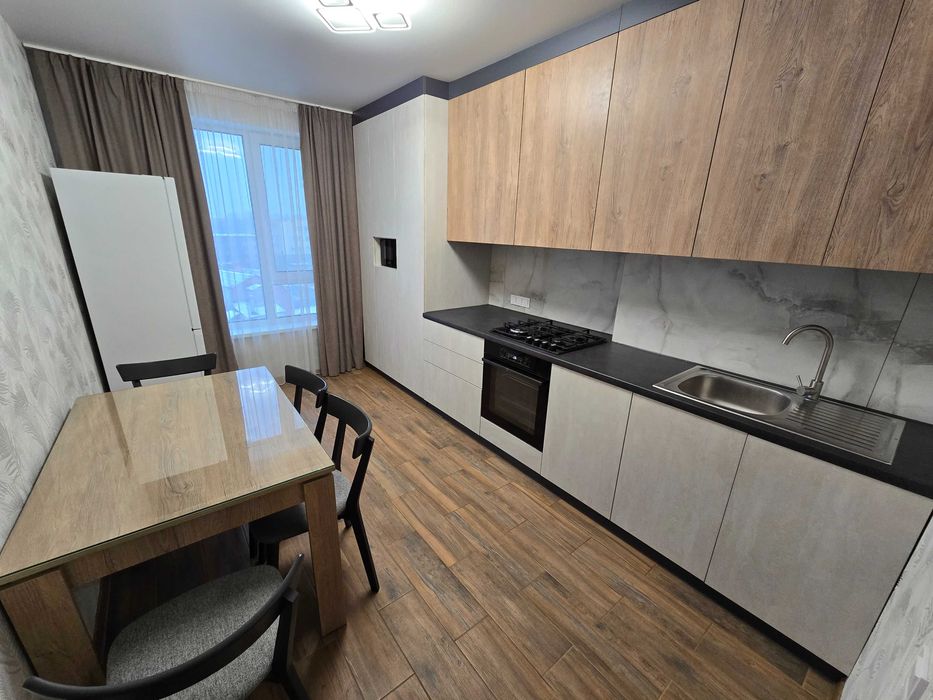 Здається 1-квартира у ЖК Родинний маєток в центрі міста, читайте опис