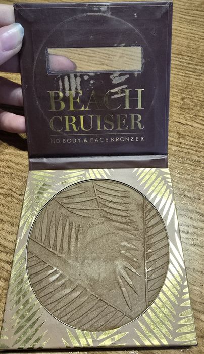 Wibo beach cruiser perfumowany bronzer twarzy ciała