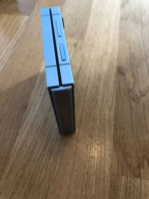 samsung galaxy Flip 6 256