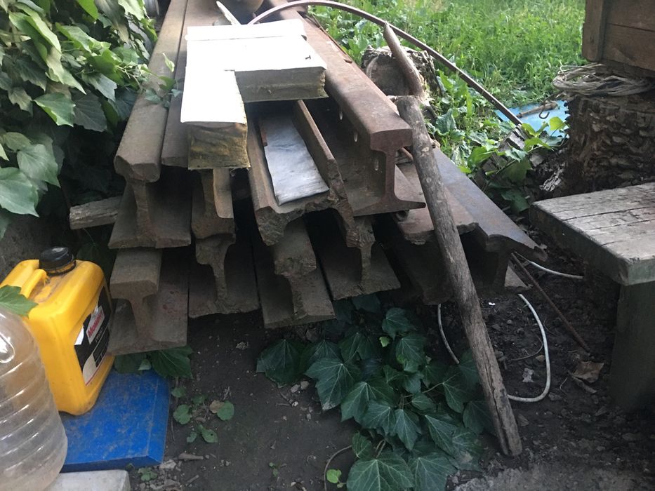 рельсы  бувші у  використанні Р- 65