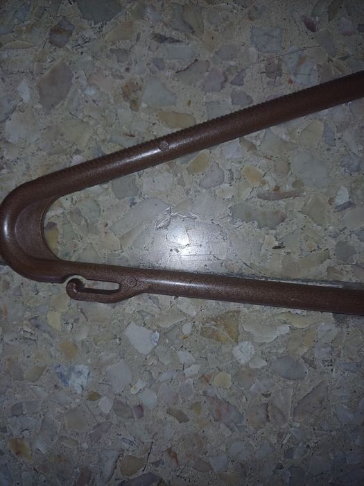 80 cabides de adulto