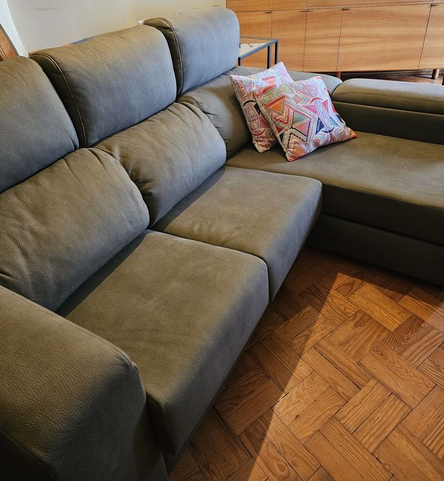 Sofá NOVO com Arrumos+  Chaise Longue ESQ.