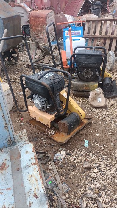 Placa vibratoria.   saltitao