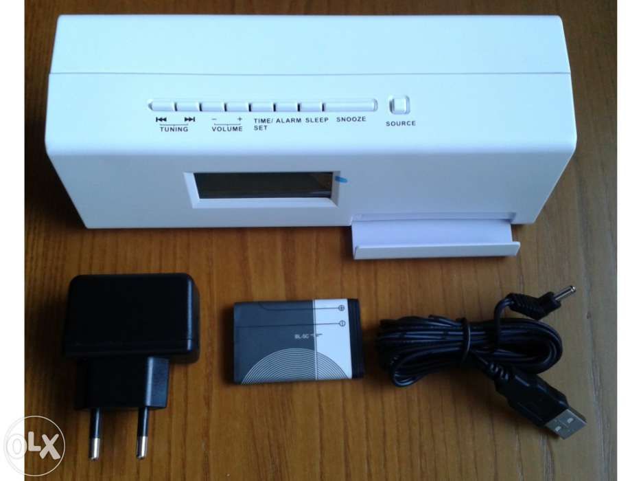 Coluna musical com Rádio-Despertador