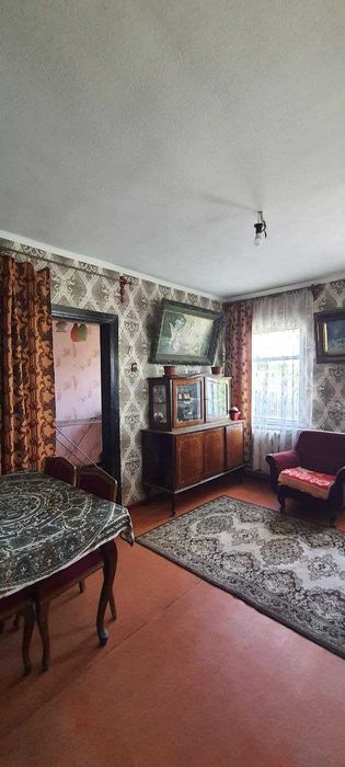 Продам будинок  м. Зміїв