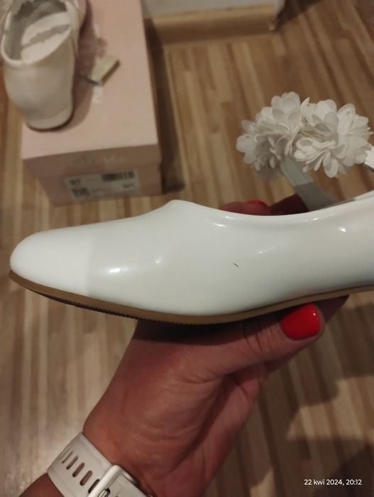 Buty dziewczęce na komunię