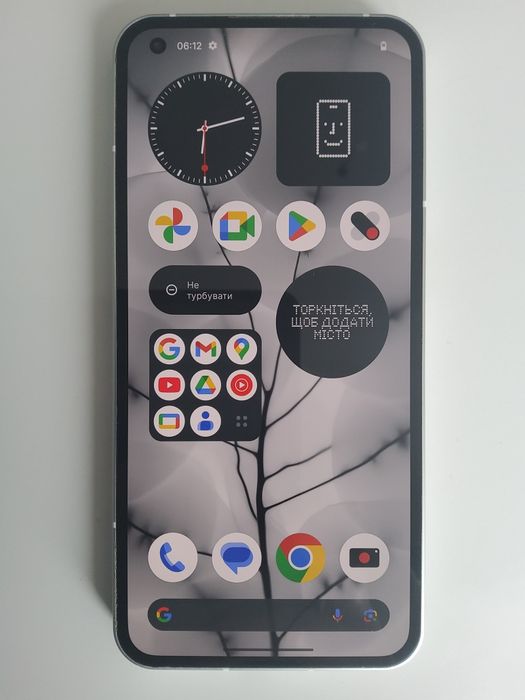 Смартфон Nothing Phone (1) 8/256 gb в ідеальному стані + 2 чохли