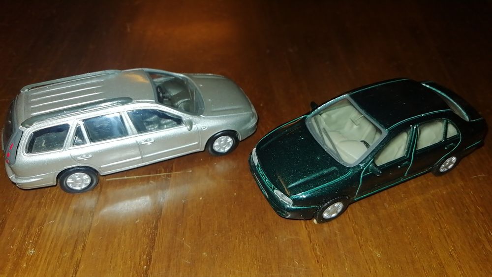 2 Miniaturas - Fiat Marea + SW - 1/43