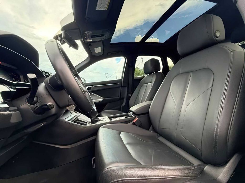 Audi Q3      2019