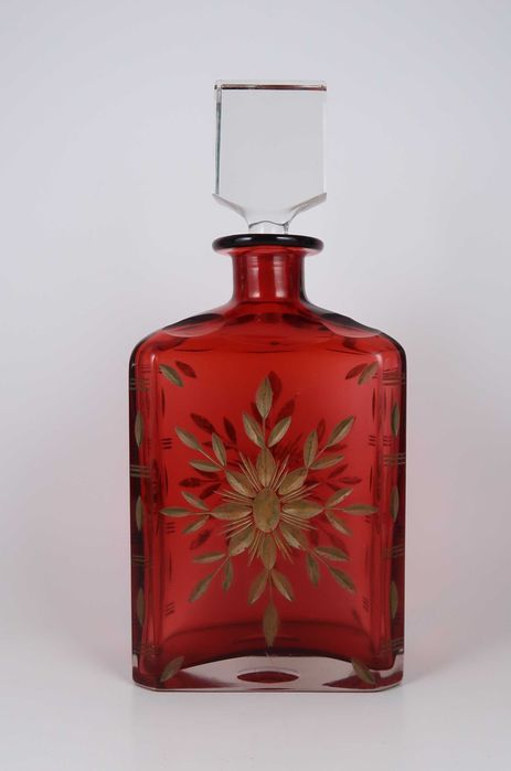 Garrafa em vidro / cristal lapidada