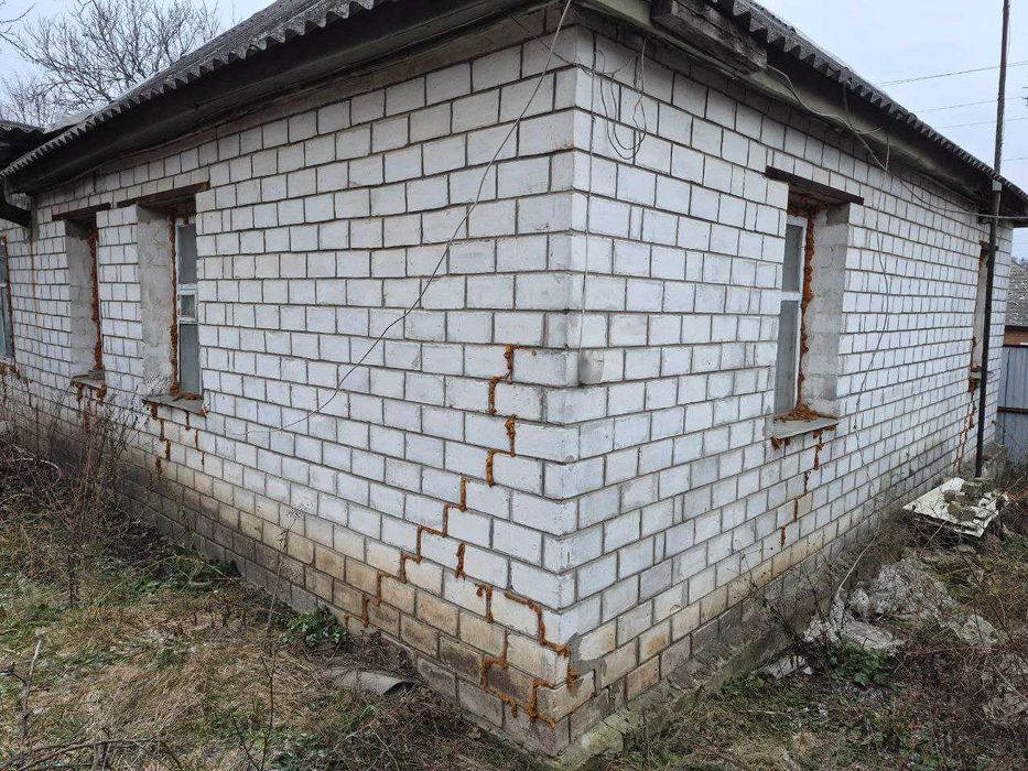 Продам будинок м. Зміїв