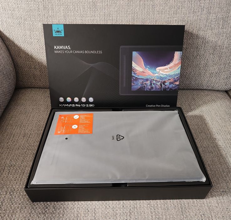 Tablet graficzny Huion Kamvas Pro 13 2.5K  - jak nowy
