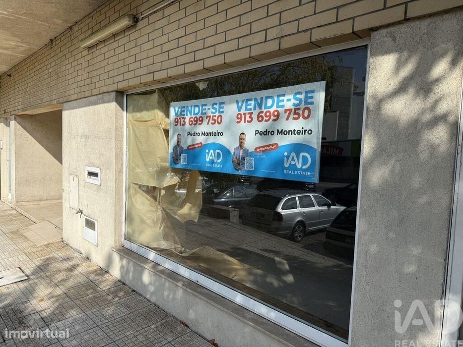 Loja / Estabelecimento Comercial em Águas Santas de 125,00 m2
