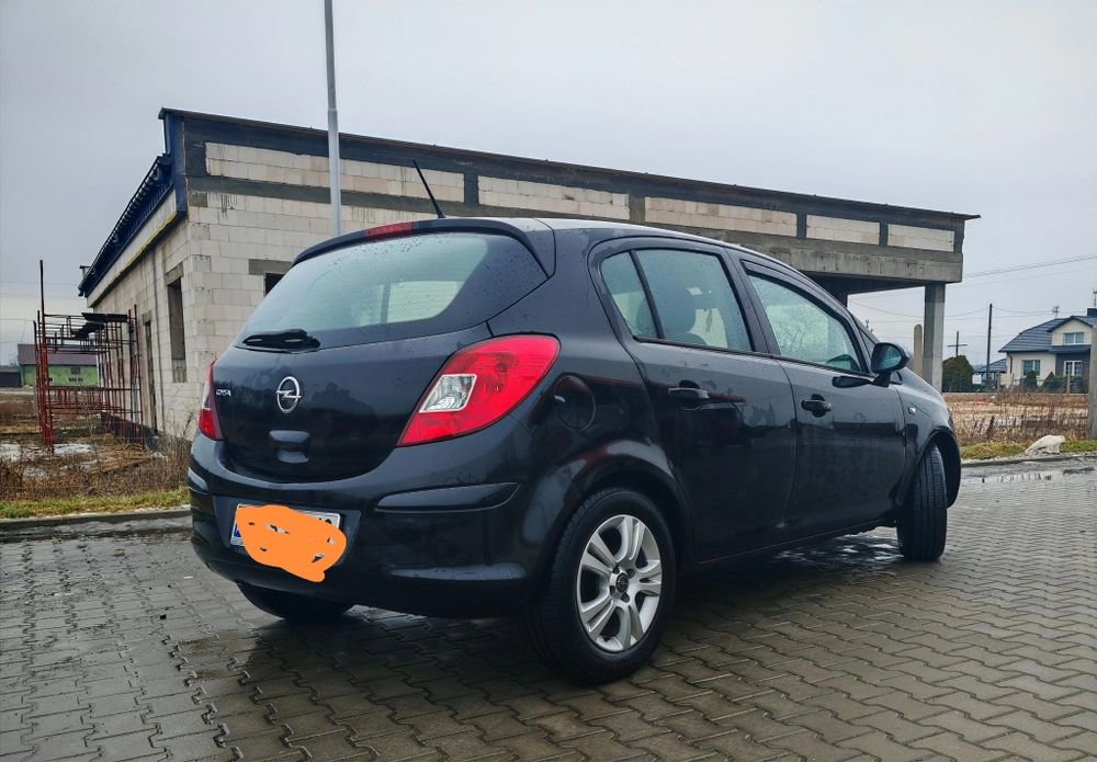 Opel Corsa D 2011r