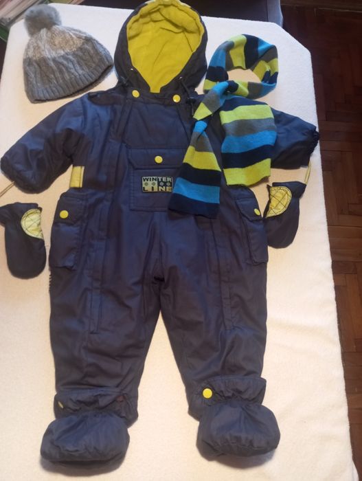 Теплий дитячий комбінезон 68р(3-6міс) + шапка і шарф