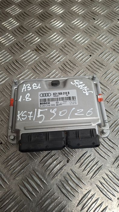 Sterownik Silnika Audi A3 8L 1.8