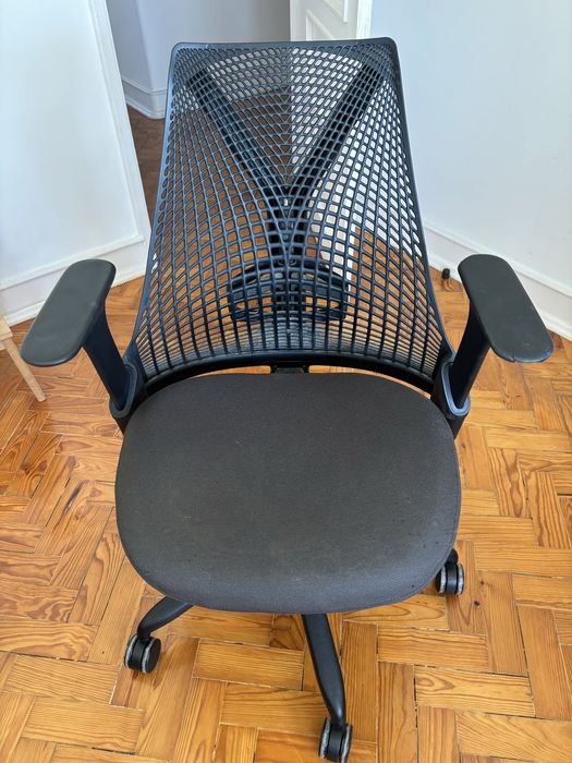 Cadeira Herman Miller Sayl-Configurator