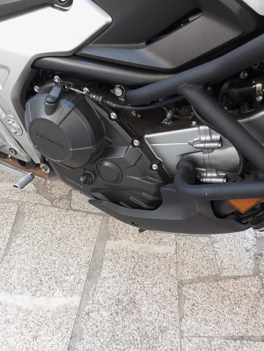 Honda Nc 750  como nova de 2022 revisões na marca [Moto veiga]