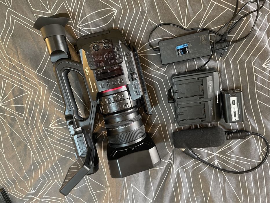 Panasonic HC-X20 4K como nova, usada 2x, sem marcas e pronta a gravar!