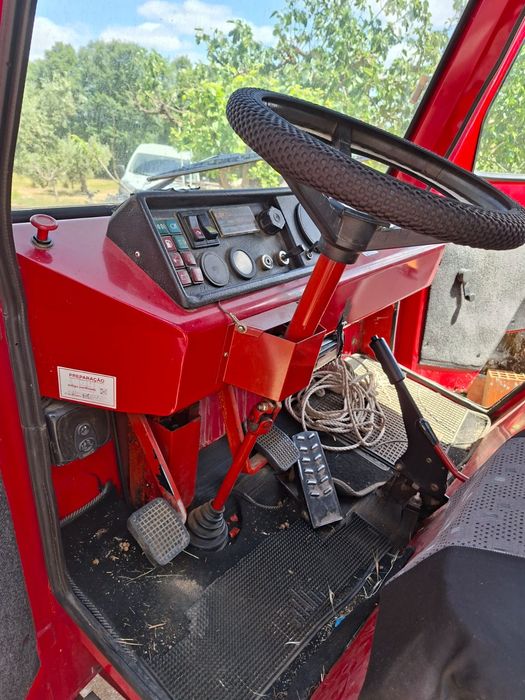 Tratocarro 4x4 com báscula