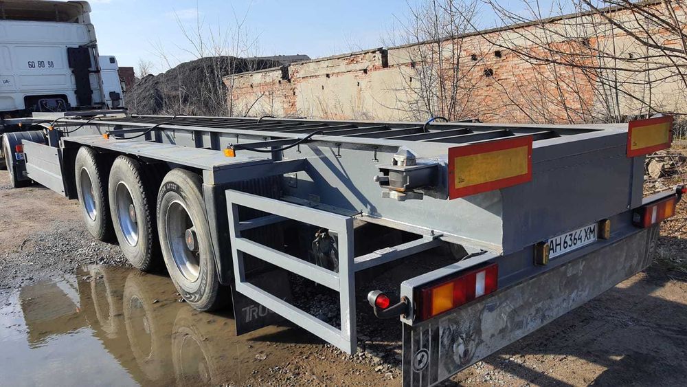 Продам тягач DAF XF95 напівпричіп ROBUSTE