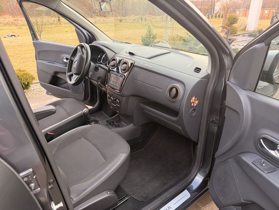 Dacia lodgy stepway 2017 rok 1.2 benzyna swiezo sprowadzony super stan