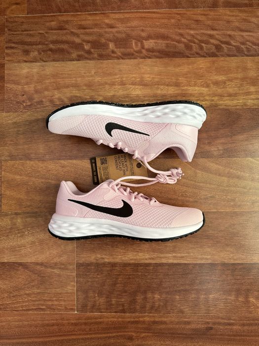 NIKE Revolution 6 NN Buty Obuwie Sportowe Trening 39 dł 24,5