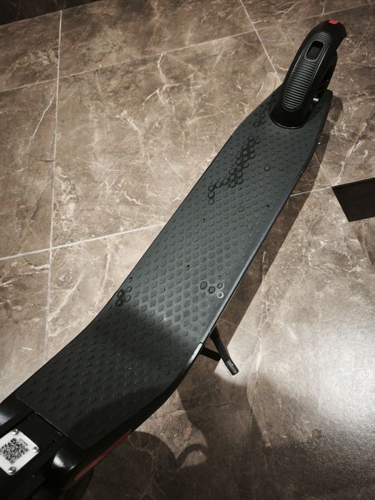 Електросамокат SEGWAY