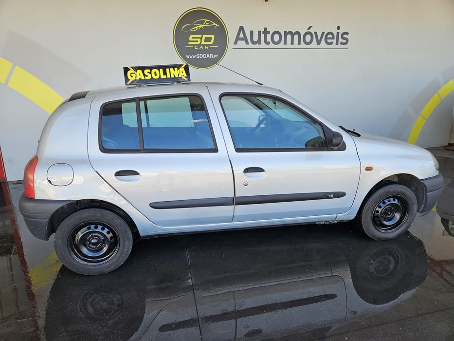 Renault Clio — fotografia 3