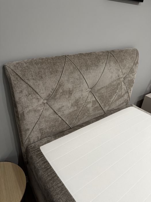 Łóżko kontynentalne 120x200 ze skrzynią – IDEALNY STAN