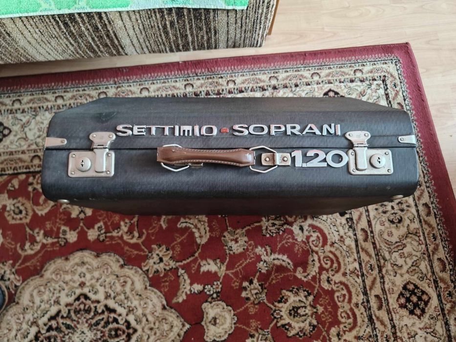 Akordeon Settimio Soprani 120 basów 4 chóry