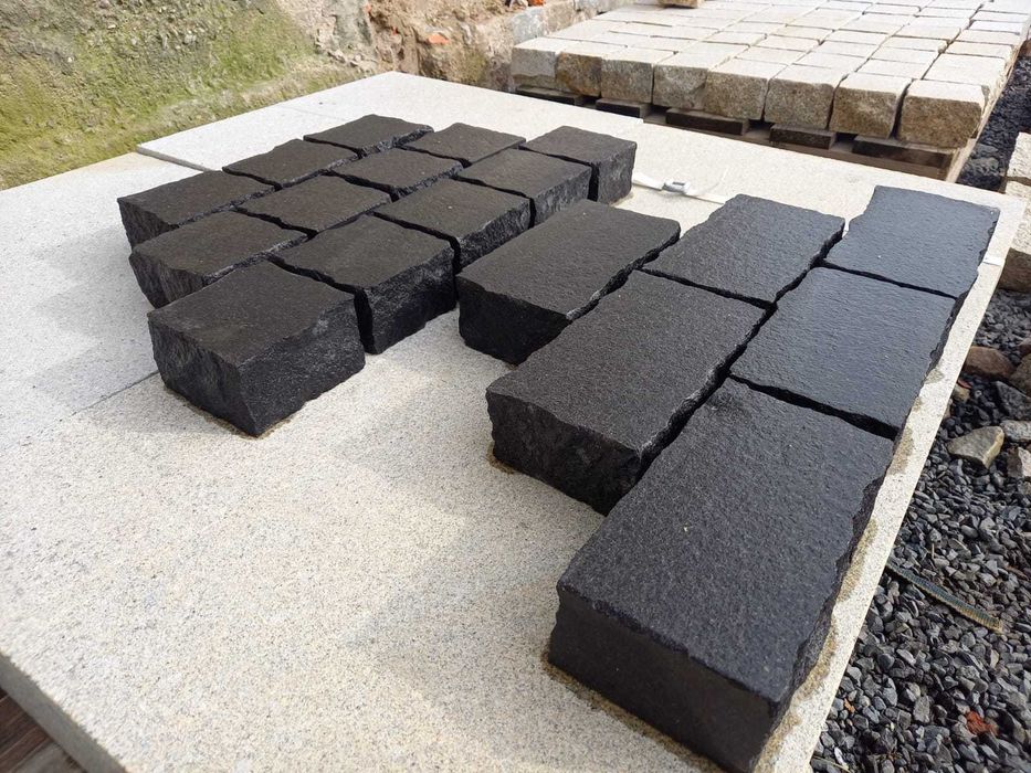 Kostka granitowa cięto - łupana Szwed 10/10/6-7 czarna